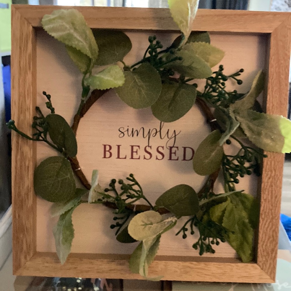 Framed decorative art work - Picture 1 of 5